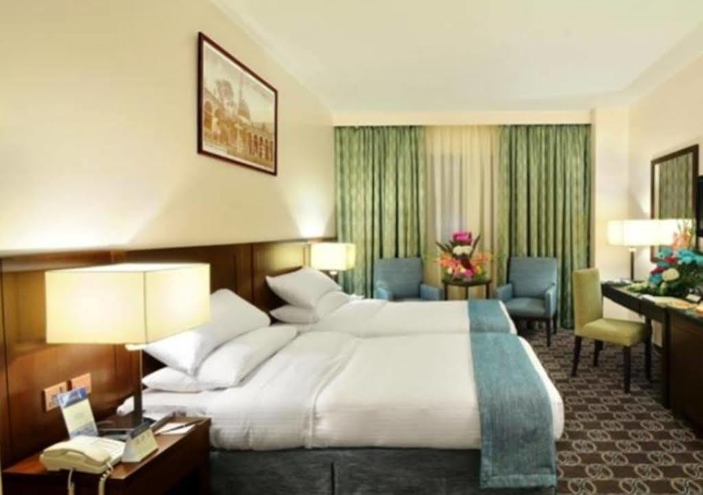 Dallah Taibah Hotel 4*